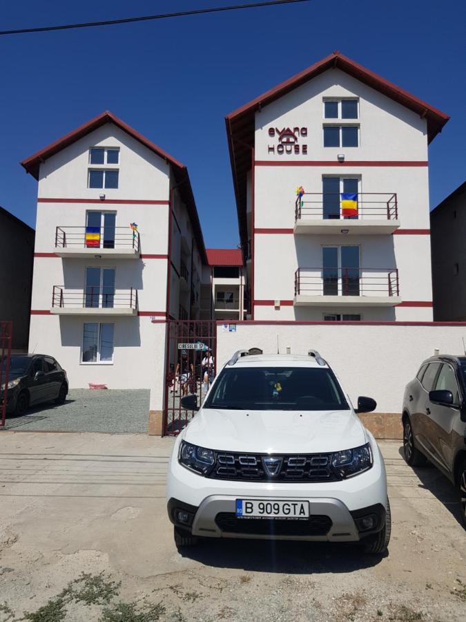 קוסטינסטי Evana House מראה חיצוני תמונה
